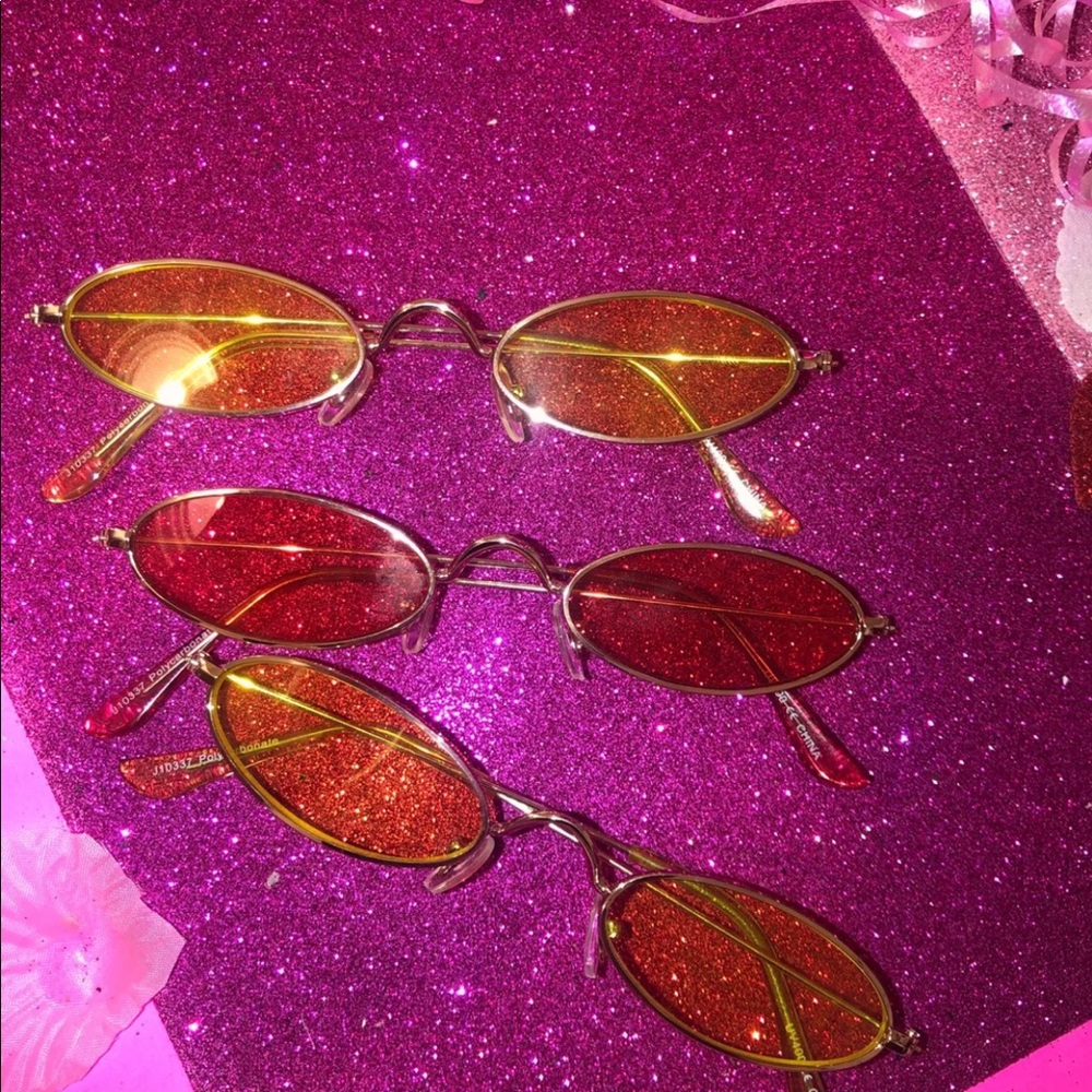 Vintage sunglasses very pretty any size face